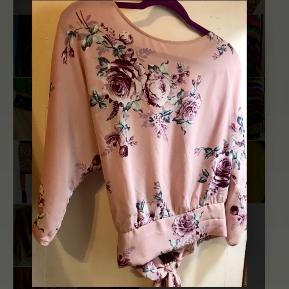 Floral open back blouse with bottom tie